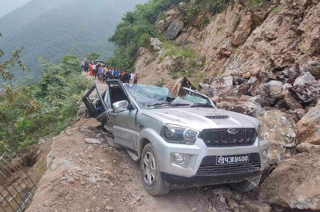 पाल्पामा जिप दुर्घटना : तीनजनाको मृत्यु